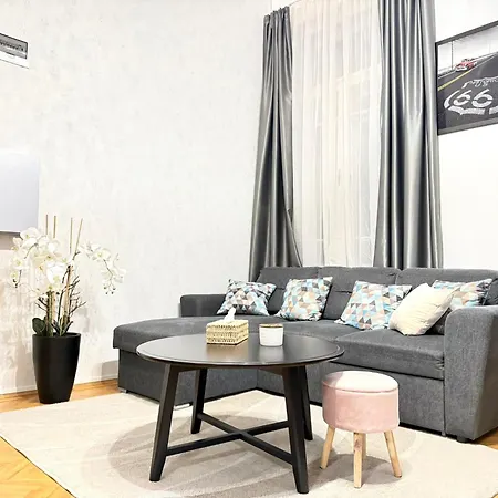 Gellert Spacious Residence Budapest Esterno foto