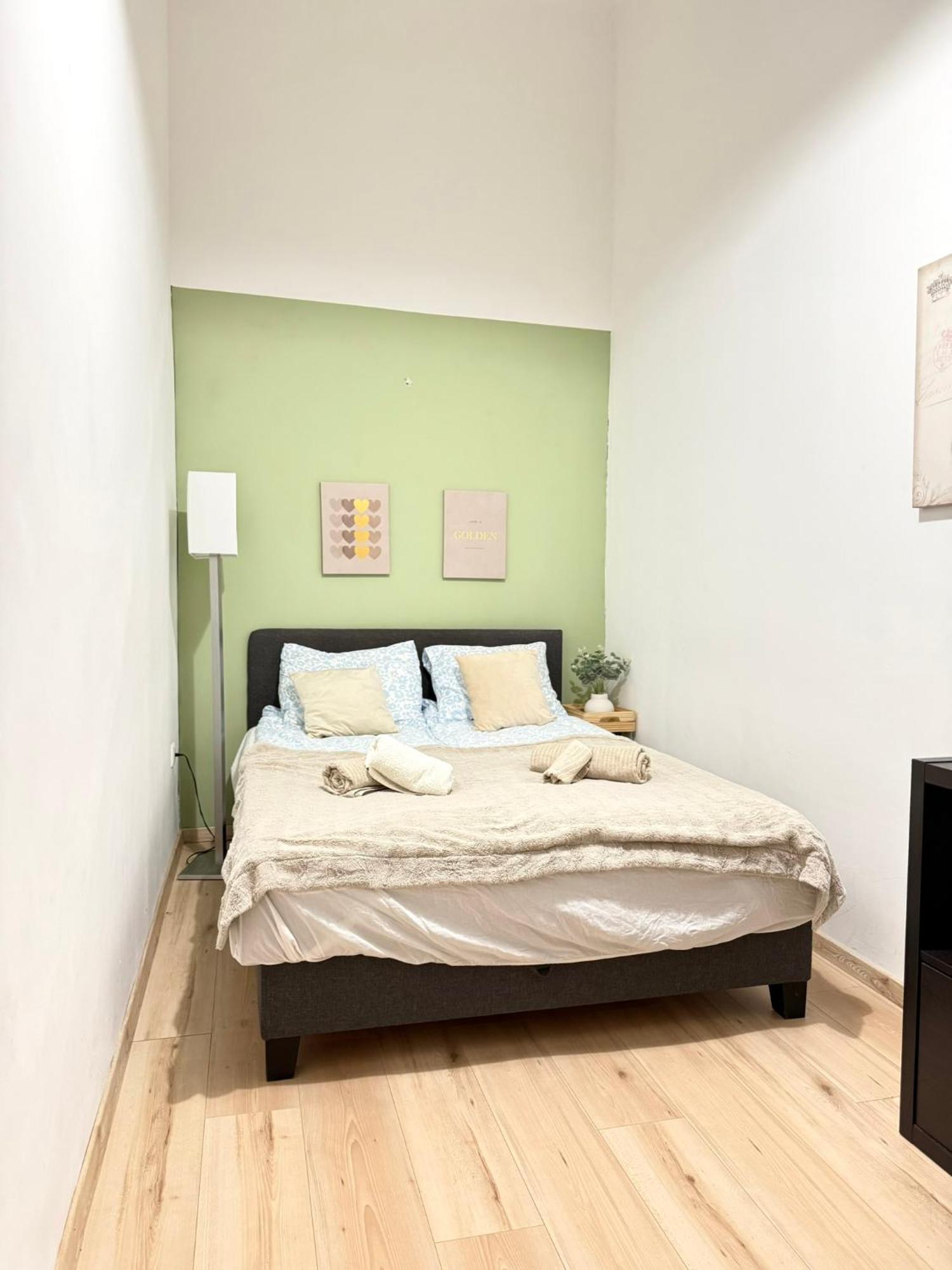 Gellert Spacious